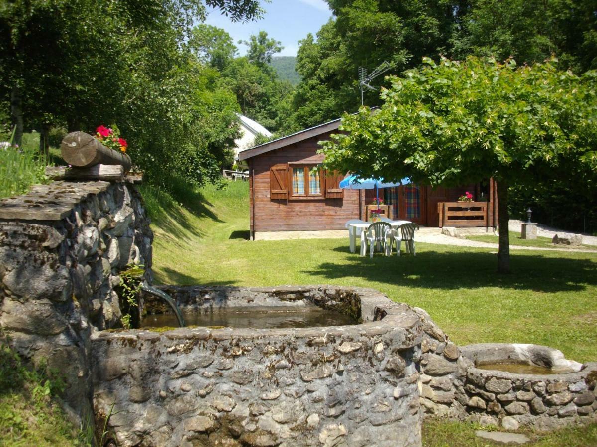 Les Chalets De Montorgueil Saurat Exteriér fotografie